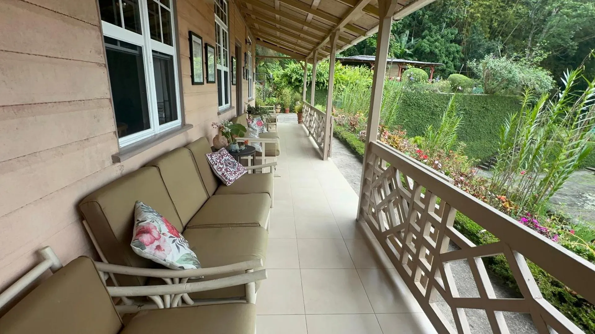 木屋 Barbecue Heritage Gardens Cottage - Jm Newcastle